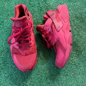 Nike Air Huarache Triple Red 318429-660 men sz 8.5